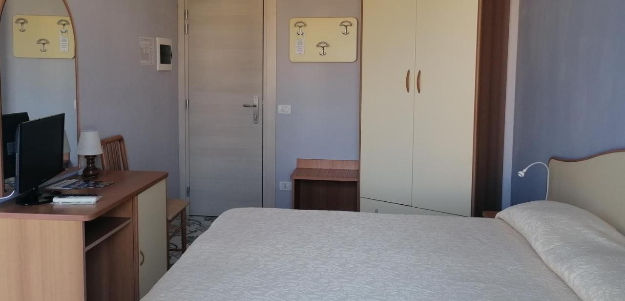 Casa Di Meglio Hotel 3*