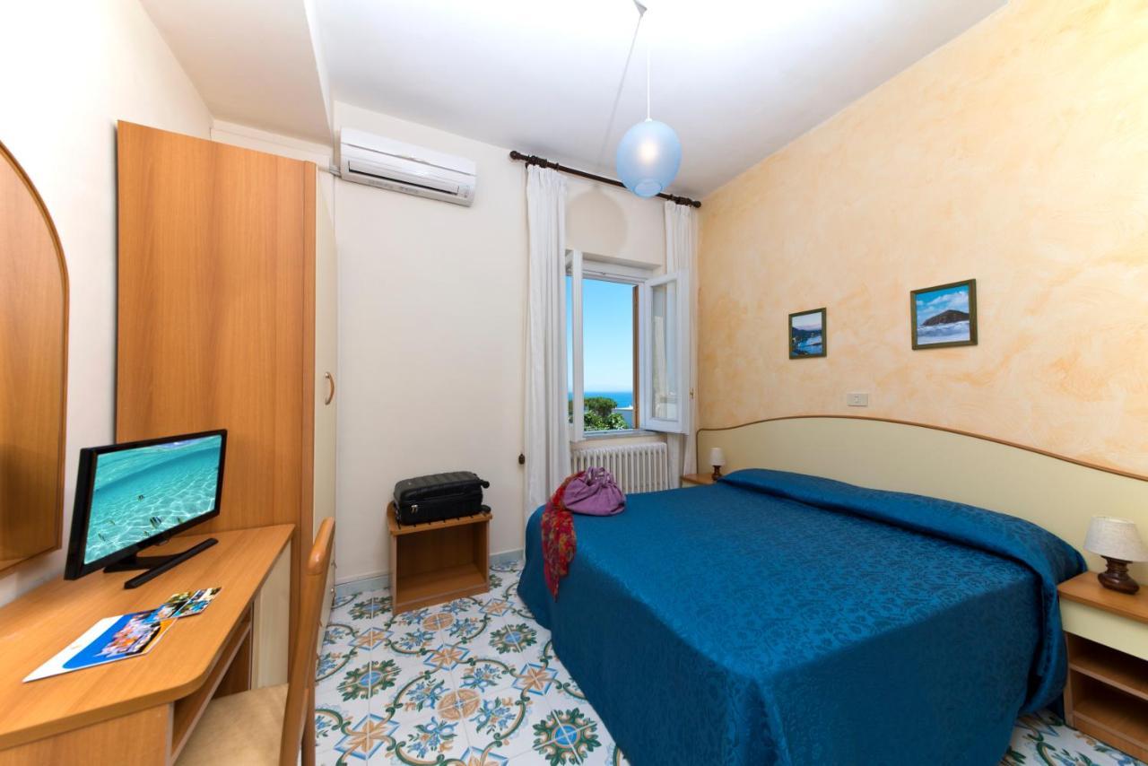 Casa Di Meglio 3* Isquia