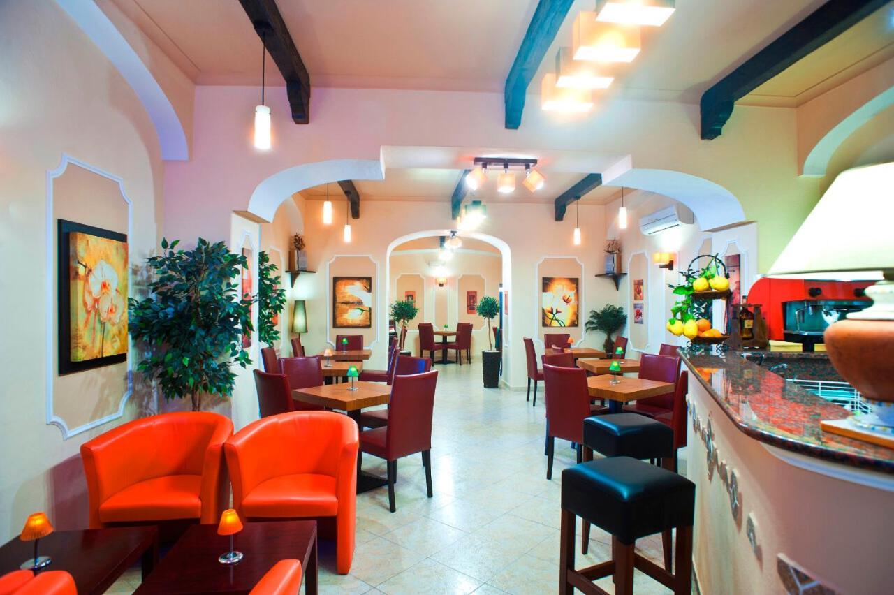 Casa Di Meglio Hotel 3*